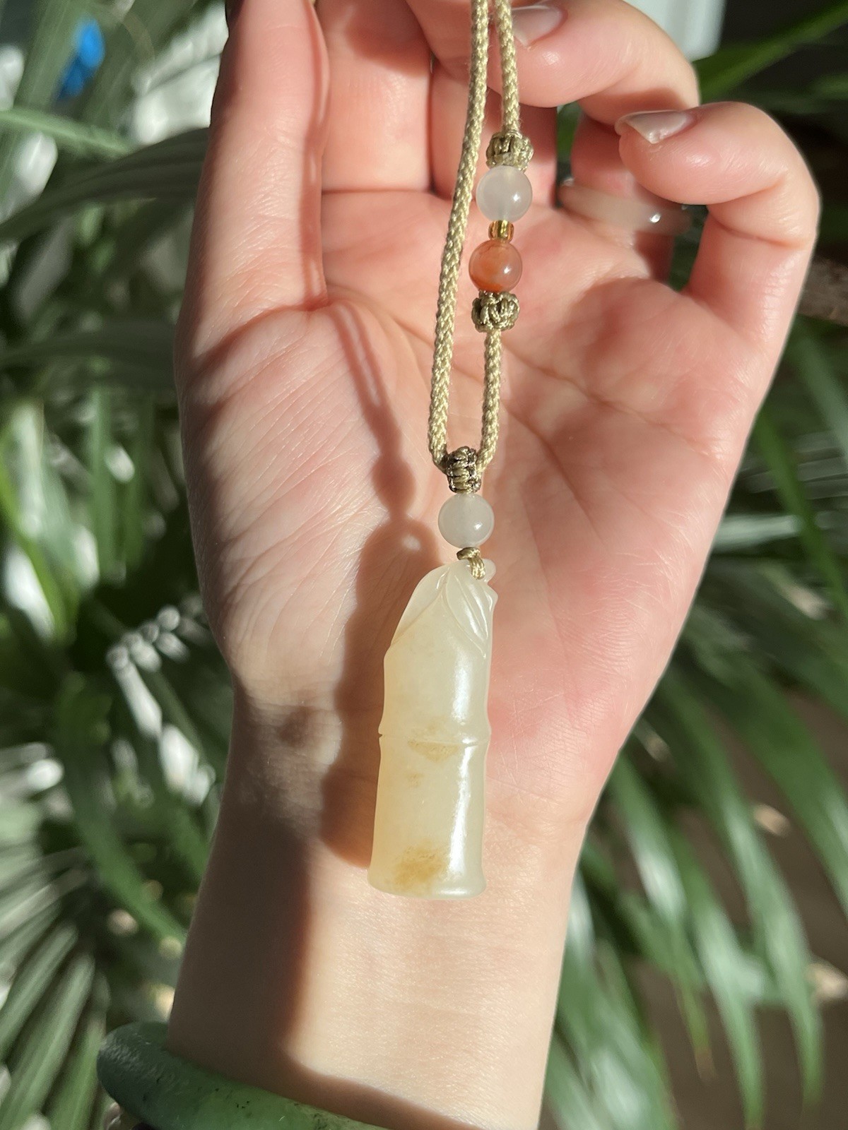 Hand Carved Light Brown Hetian Jade Bamboo | 精工手雕和田浅糖竹节