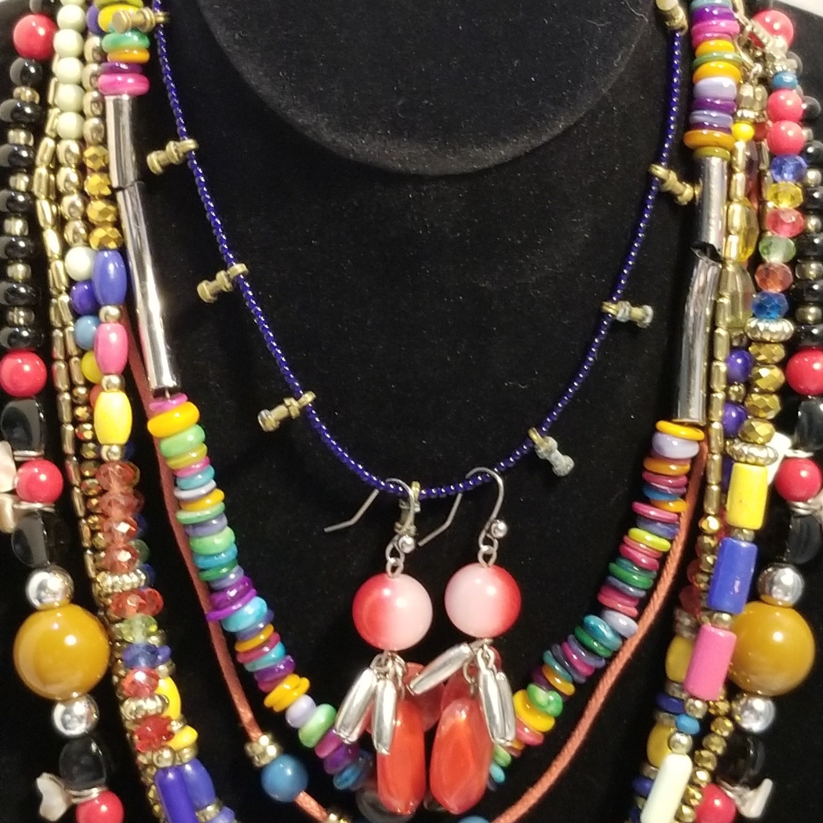 Lot of 18 necklaces bracelets ring and pair of earrings