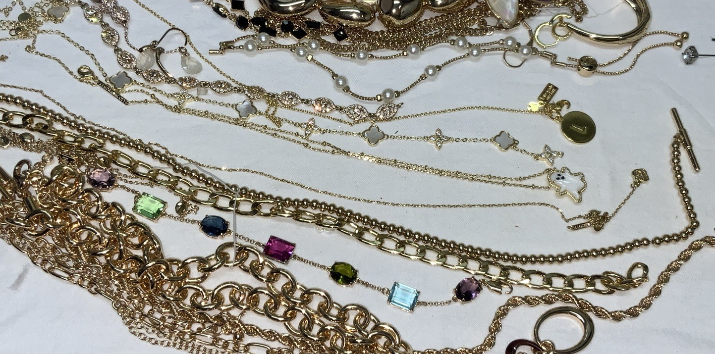 Jewelry Craft Repair Lot Junk Mixed Scrap Chains Beads Metal Plastic 7lb. 8oz.