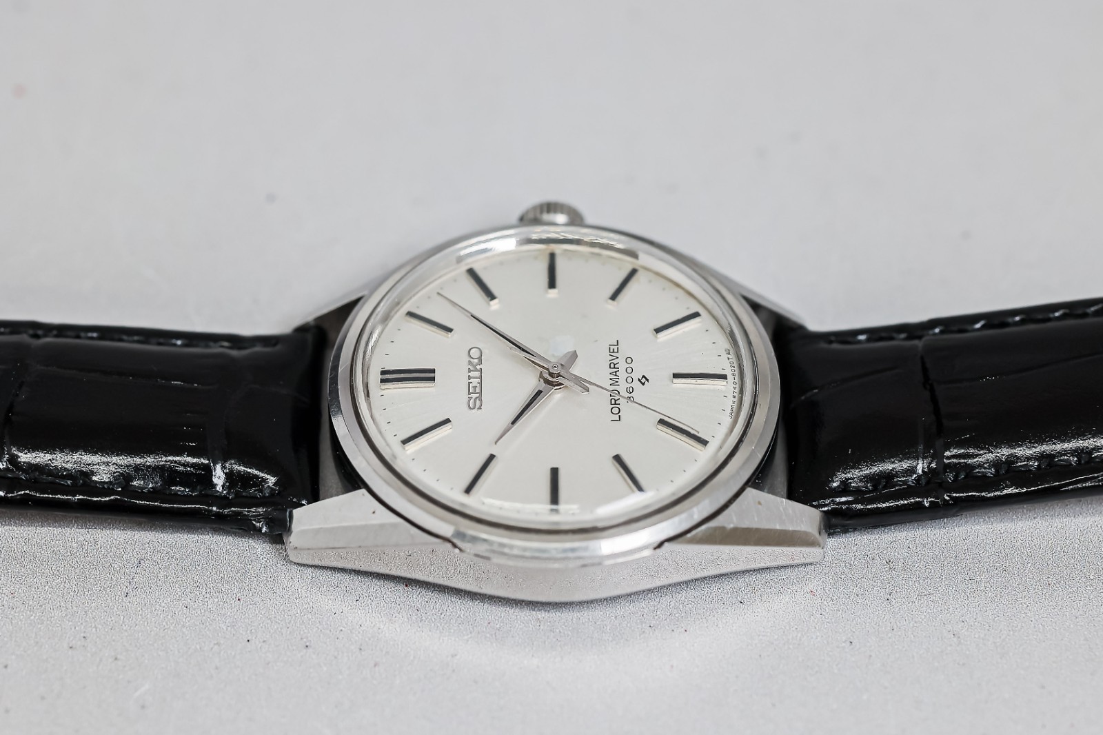 RARE Seahorse *NEAR MINT* Vintage 1967 SEIKO Lord Marvel 5740-8000 MT 34mm Men’s