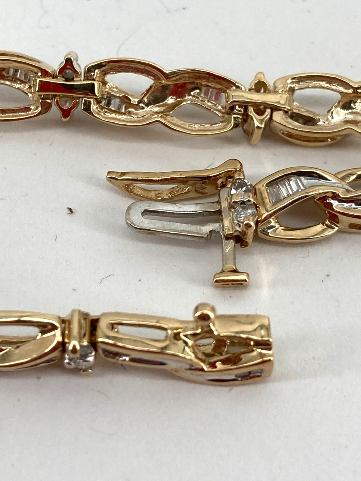 10KT Yellow Gold Diamond Bracelet Approx .75cttw Size 7in 4.96mm 9.2g