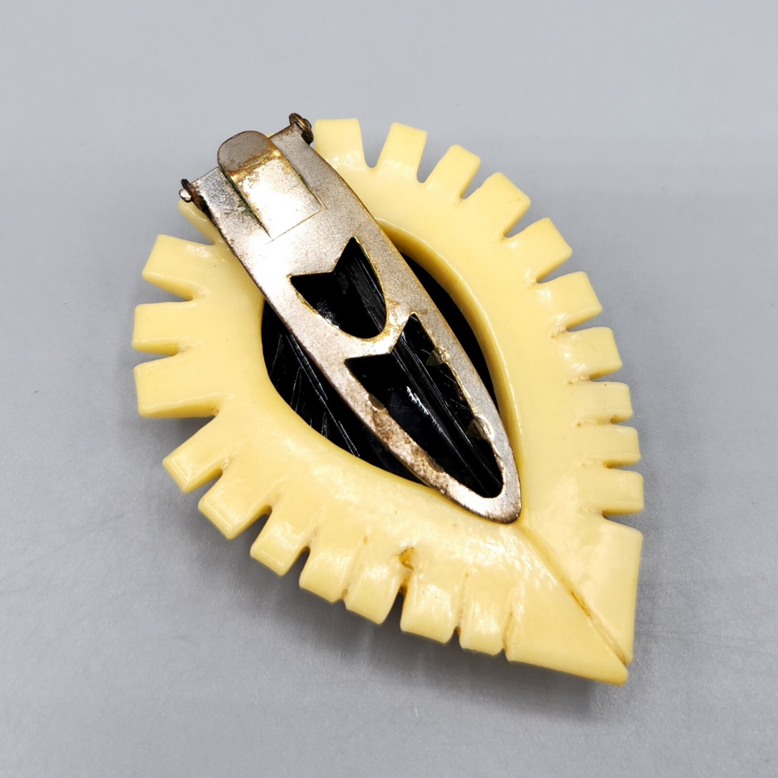 Late Art Deco Retro Black Cream Carved Celluoid Teardrop Dress Clip