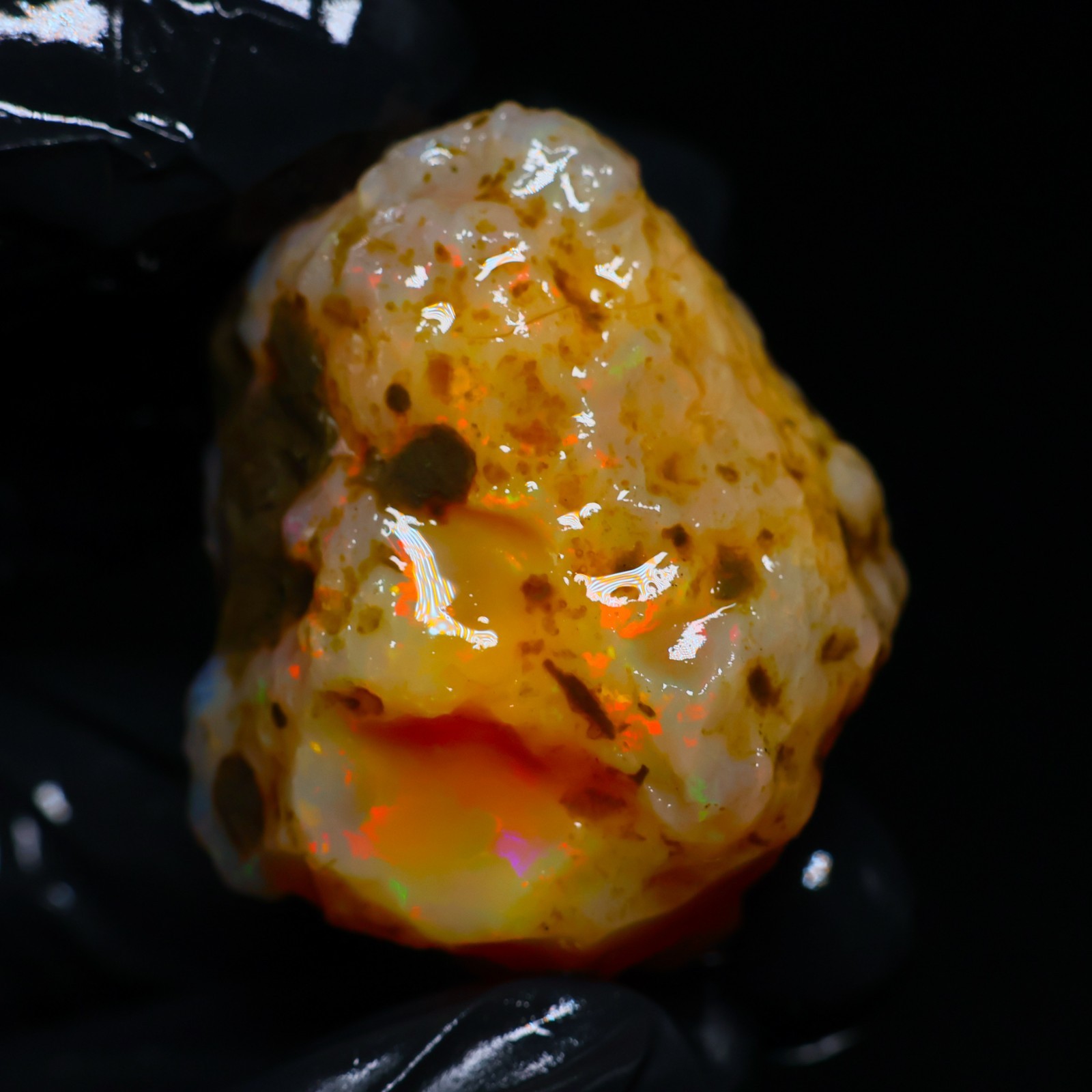 Natural Ethiopian Welo Opal Rough 126.40 Ct Gemstone – Bright Play of Color Fire