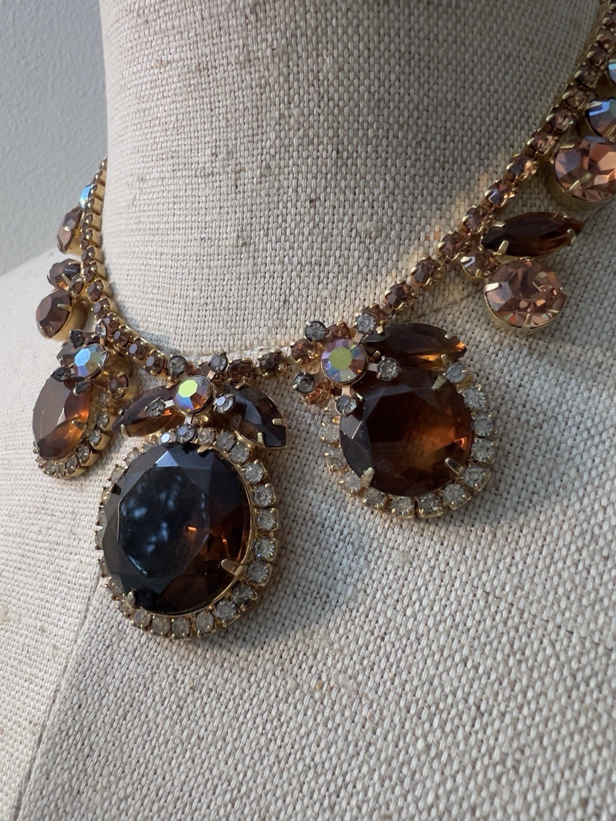 VTG D&E Juliana Root Beer Glass & Topaz Rhinestone Runway Necklace & Earrings