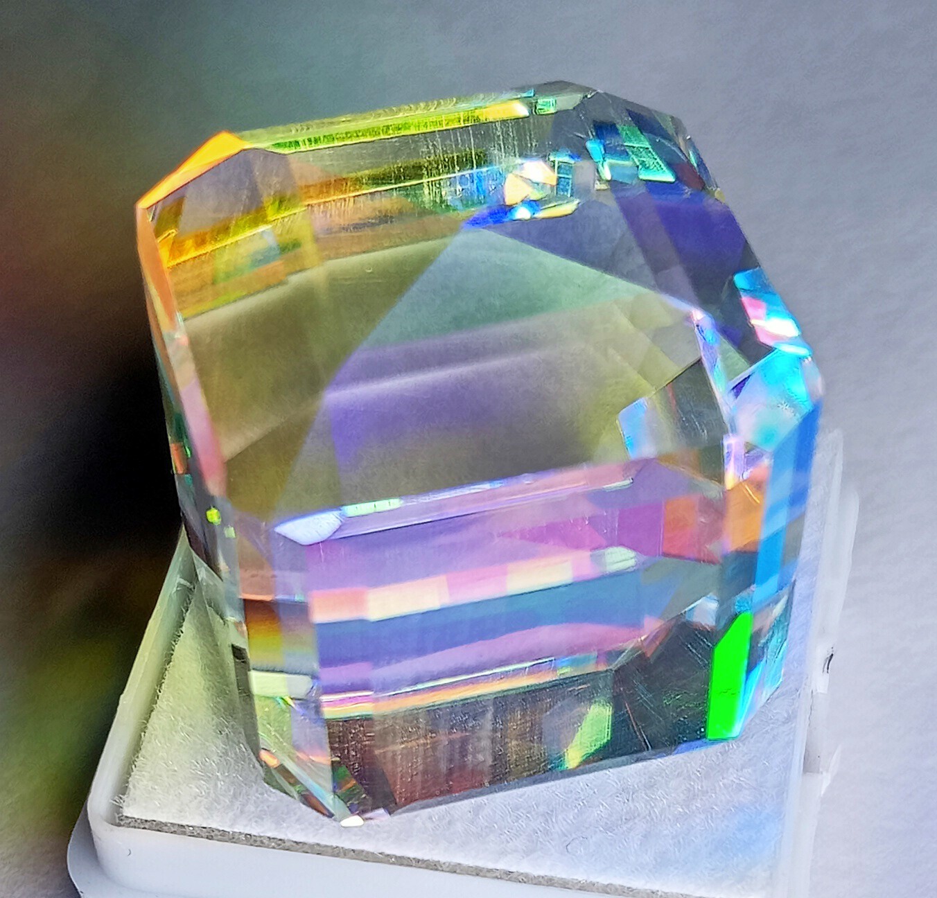 Rainbow Color Natural Mystic Topaz Cube Cut EGL Certified 100+ Ct Loose Gemstone