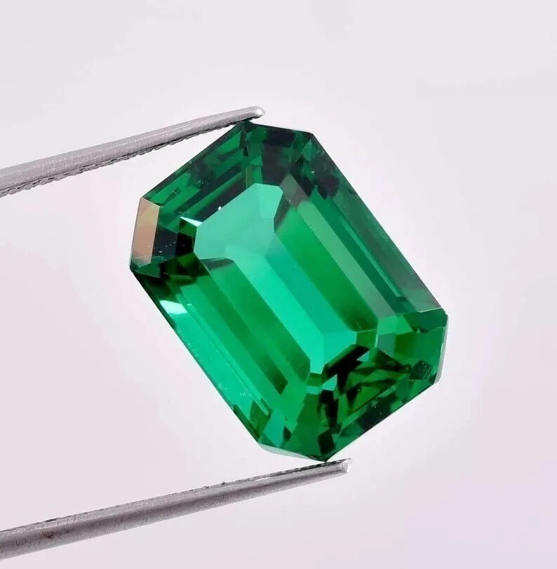 Emerald Natural 10 Ct Green Emerald Shape Flawless Loose Gemstone Certified