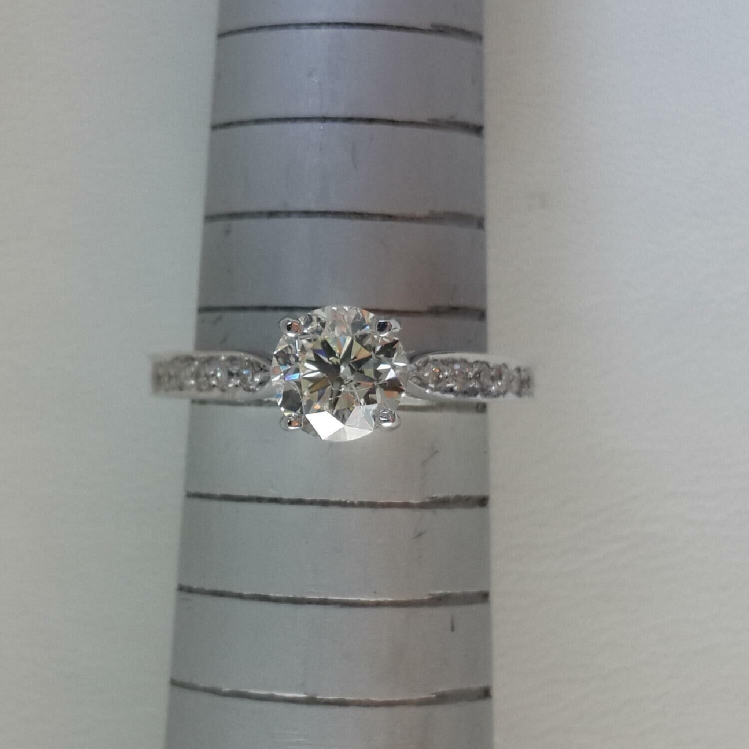 Stunning Solitaire Band Ring Round Cut Simulated Diamond 14k White Gold Plated