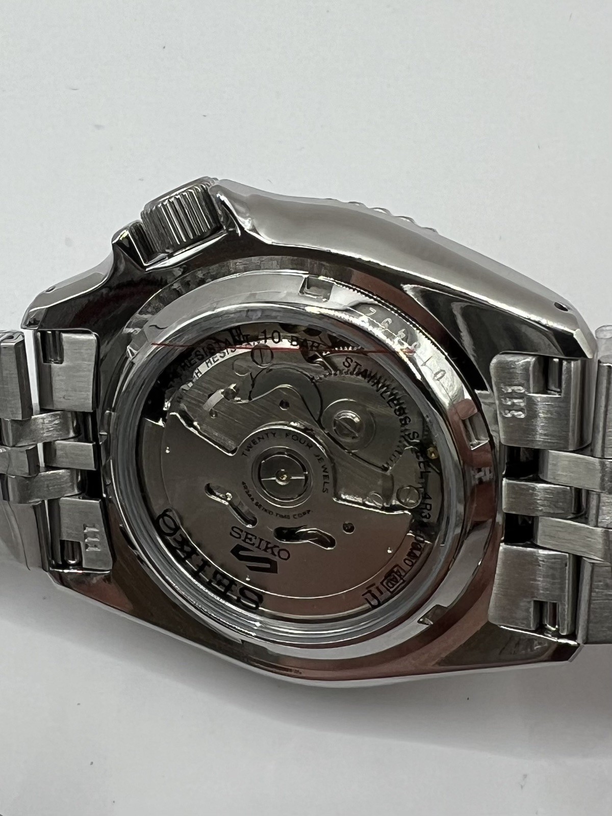 Seiko 5 Sports GMT SSK033K1 – Silver Cloud “Batman” Automatic 42.5mm 100m NEW