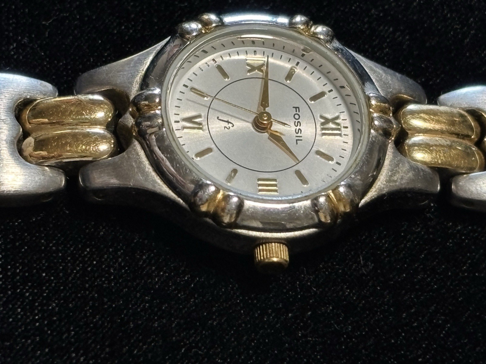 Fossil F2 Women’s Two-Tone Gold/Silver Quartz Analog Watch Roman Metal Bracelet