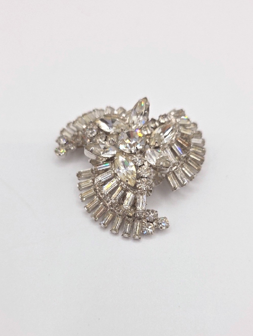 Juliana DeLizza & Elster Large Sparkling Ice Rinestones Swirling Brooch