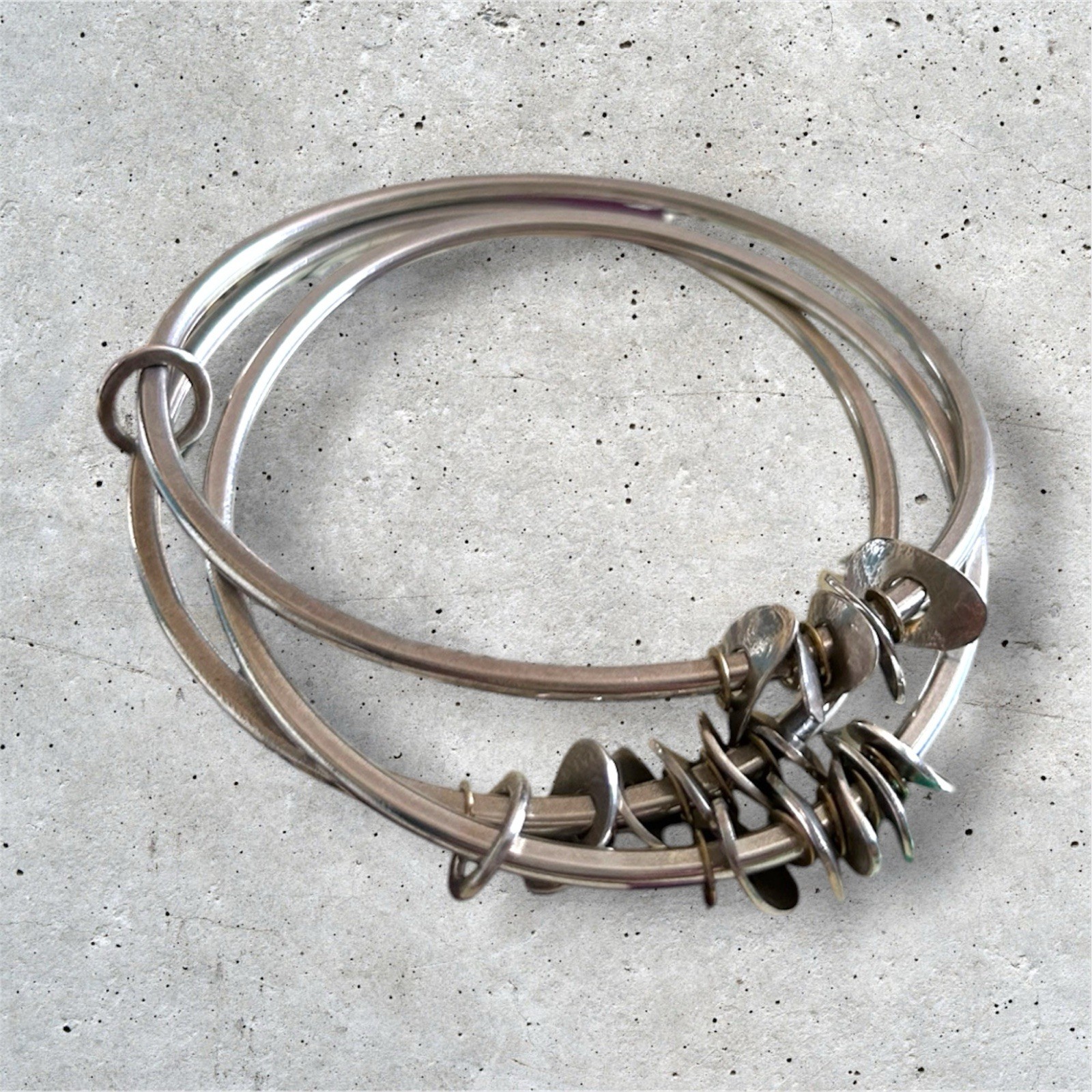 Lisa McKean Artisan Sterling Silver Interlocking Trio Bangle Bracelet 6.5cm