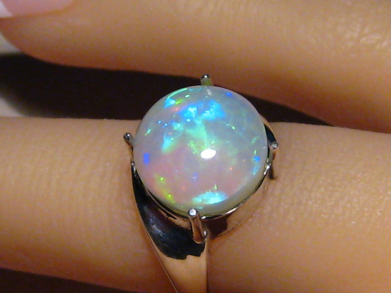 4.0 ct. crystal Welo Opal Ring , sterling silver