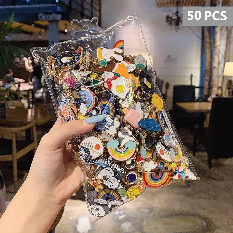 10/20/30/40/50pcs Random Badges Personalized Cute INS Tide Pins Badge Brooches