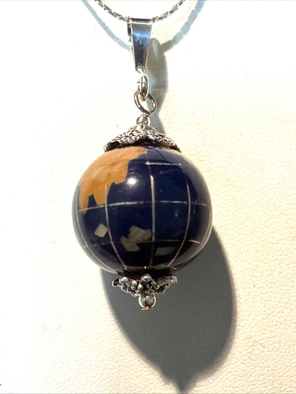*NEW ITEM-LG. VTG. 20MM LAPIS GEMSTONE INTARSIA WORLD GLOBE NECKLACE .925 SILVER