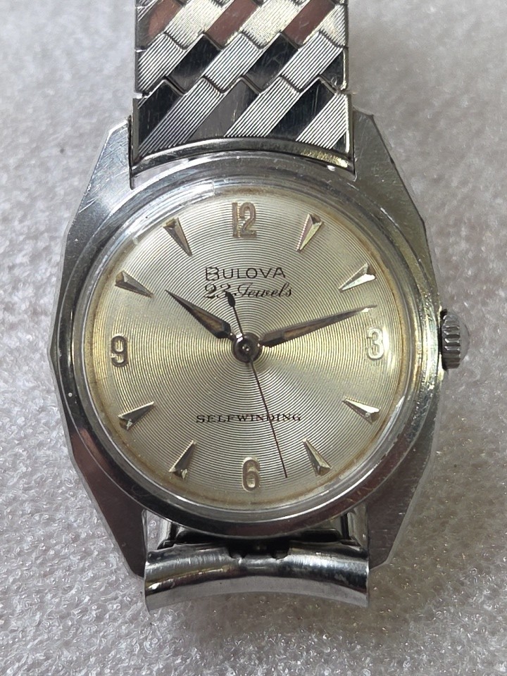 Rare Case And Dial Vintage Bulova 23 Jewels Automatic 10BZAC Running Watch