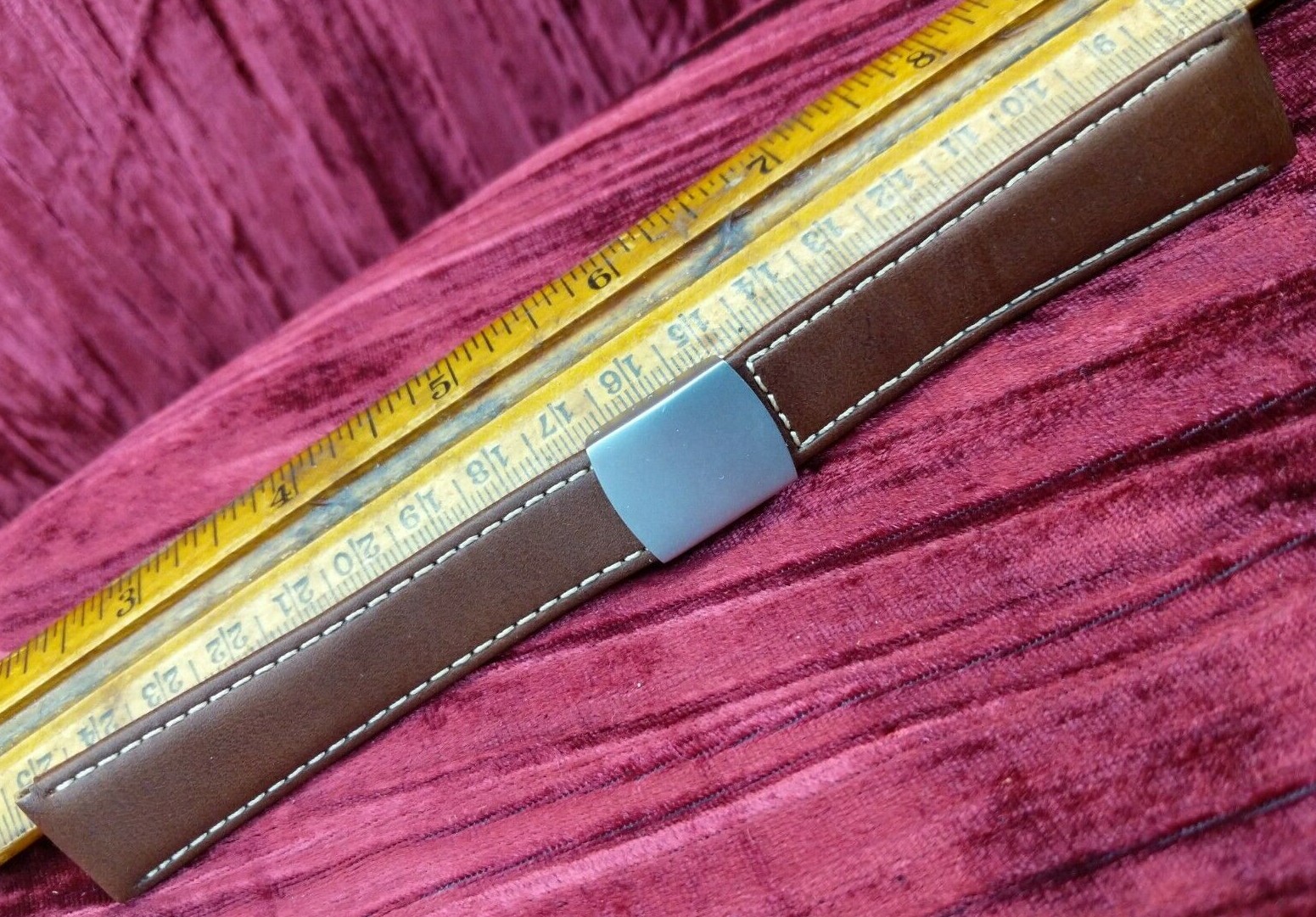 1X NOS Hoders 20mm Leather Dark Brown Stitched Light Padded Wristwatch Band