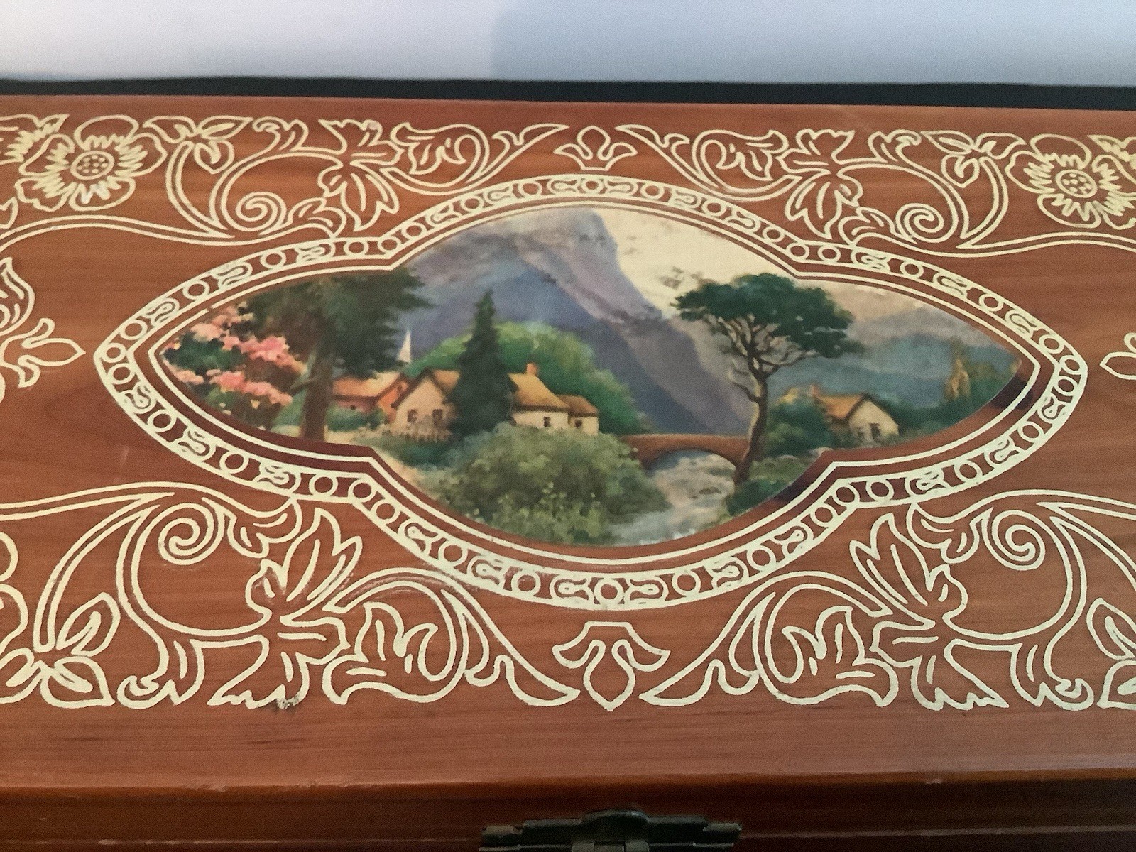 Vintage Cedar Wooden Keepsake Box Landscape Lid Rustic Jewelry Storage Cottage