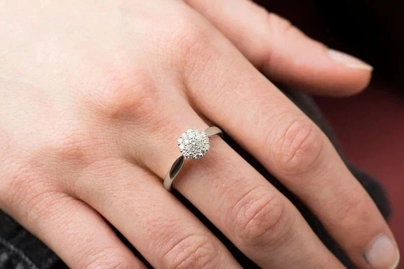14K White Gold Plated Women’s Wedding Ring 1.50Ct Round Cut Real Moissanite