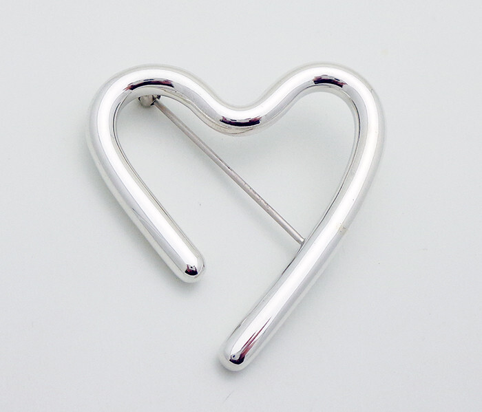 Susan Cummings Sterling Silver 1-5/8″ by 1-1/2″ Heart Pin Brooch 14.1 Grams