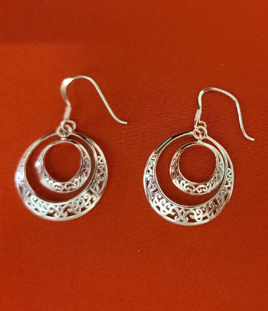 Estate Sterling Silve Filigree Teardrop Dangle Earrings Sterling Silver SeR10