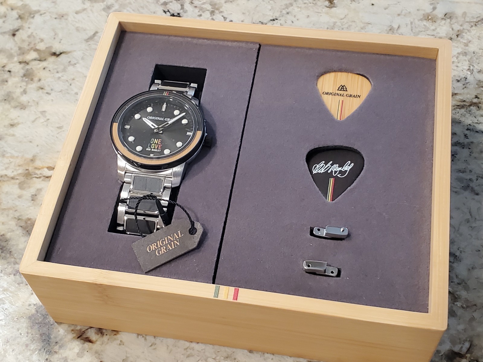 MINT!!! Original Grain “One Love” Ltd. Edition Bob Marley Bamboo 46mm Watch NIB