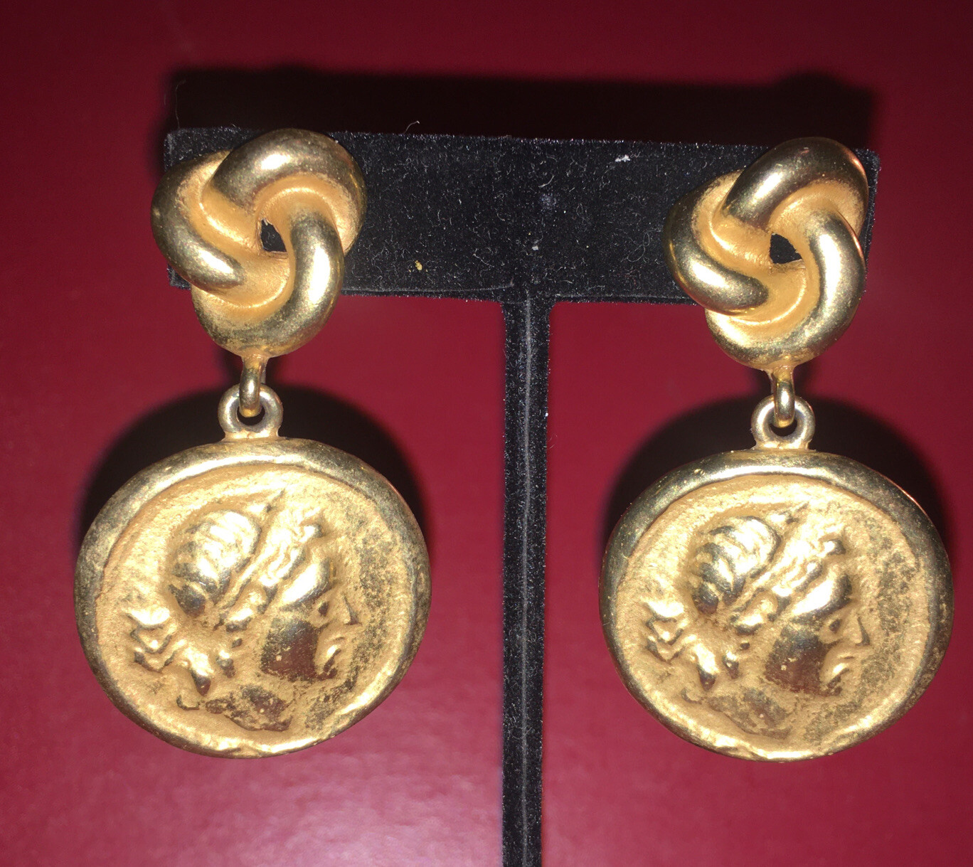 VINTAGE DKNY DONNA KARAN SIGNED CAMEO COIN & KNOT DROP DANGLE CLIP EARRINGS
