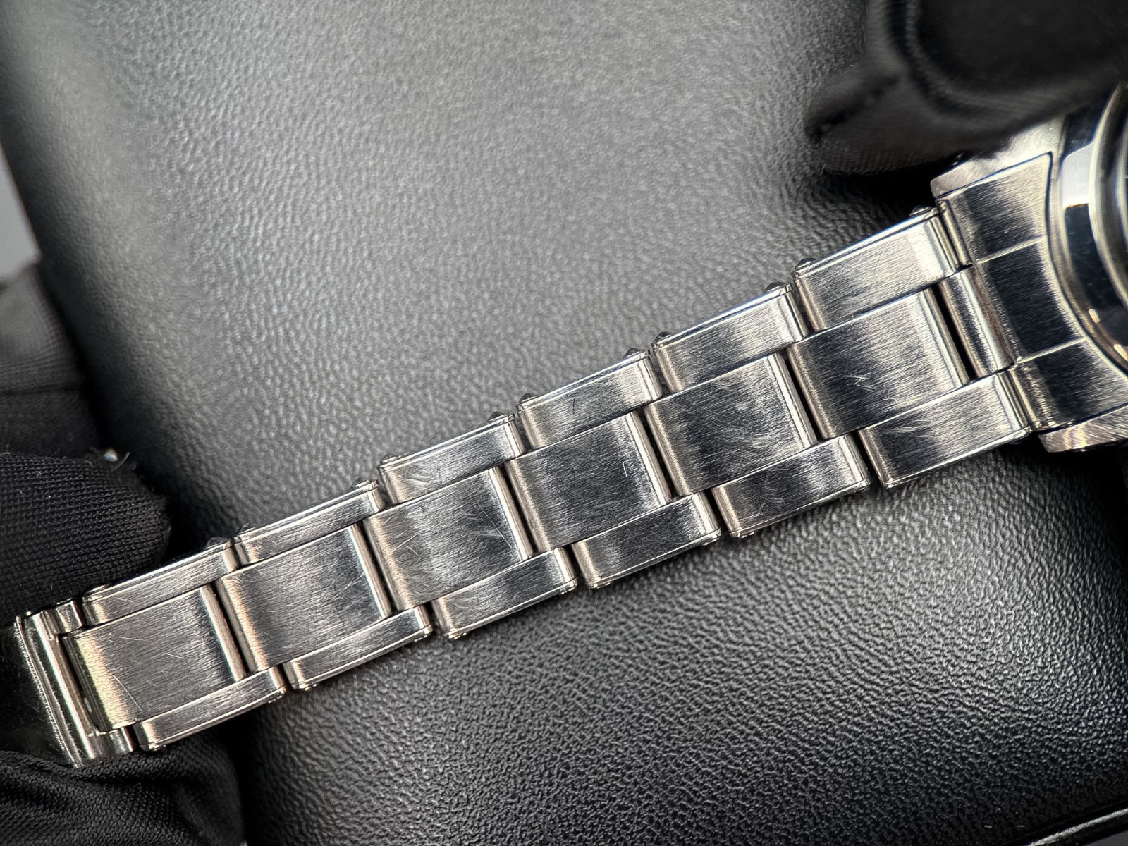Vintage Rolex OysterDate 6466 Black Dial Oyster Rivet Bracelet Manual 30mm 1967