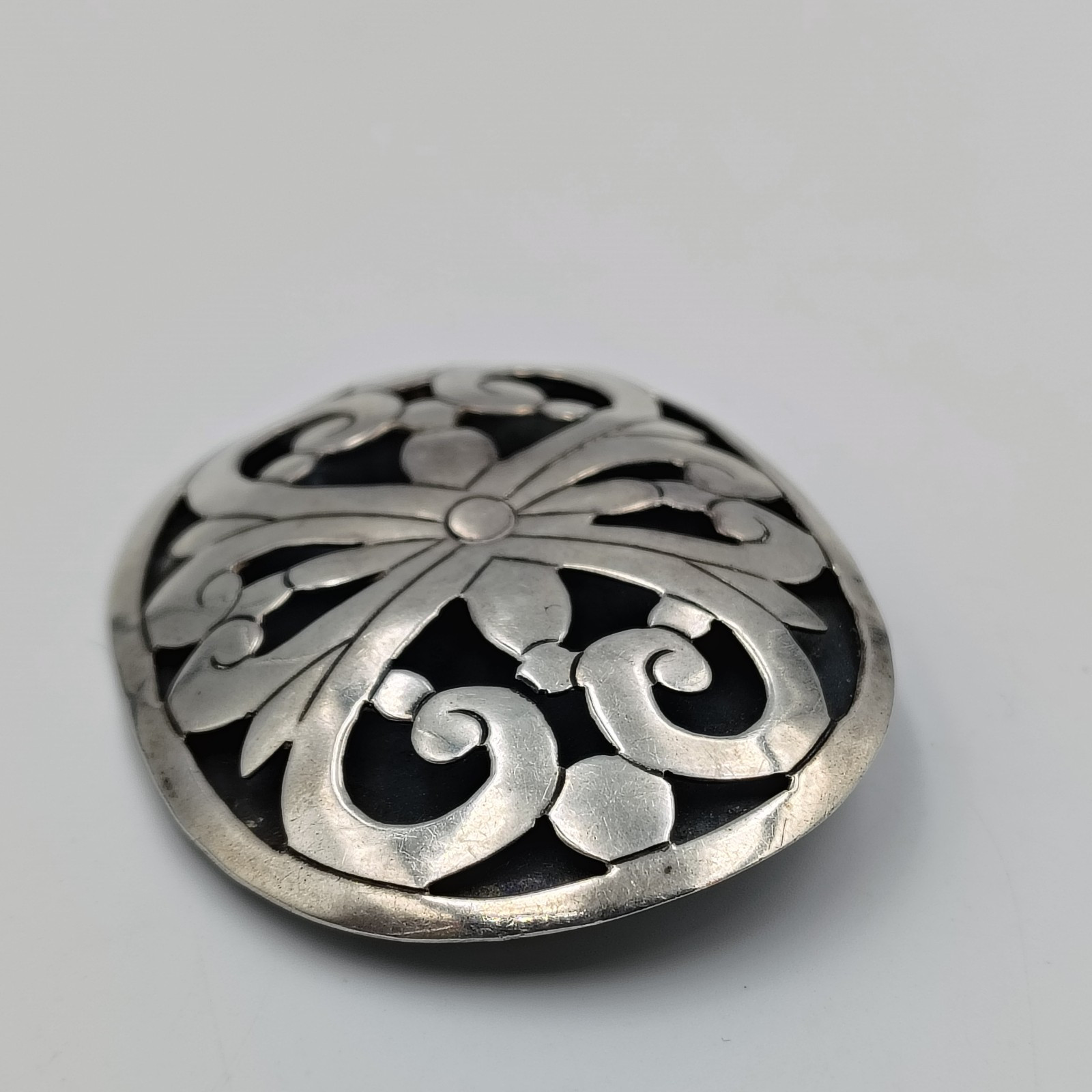 Vintage EM Cuernavaca MOR Mexico Taxco Sterling Silver 925 Oval Brooch Pin
