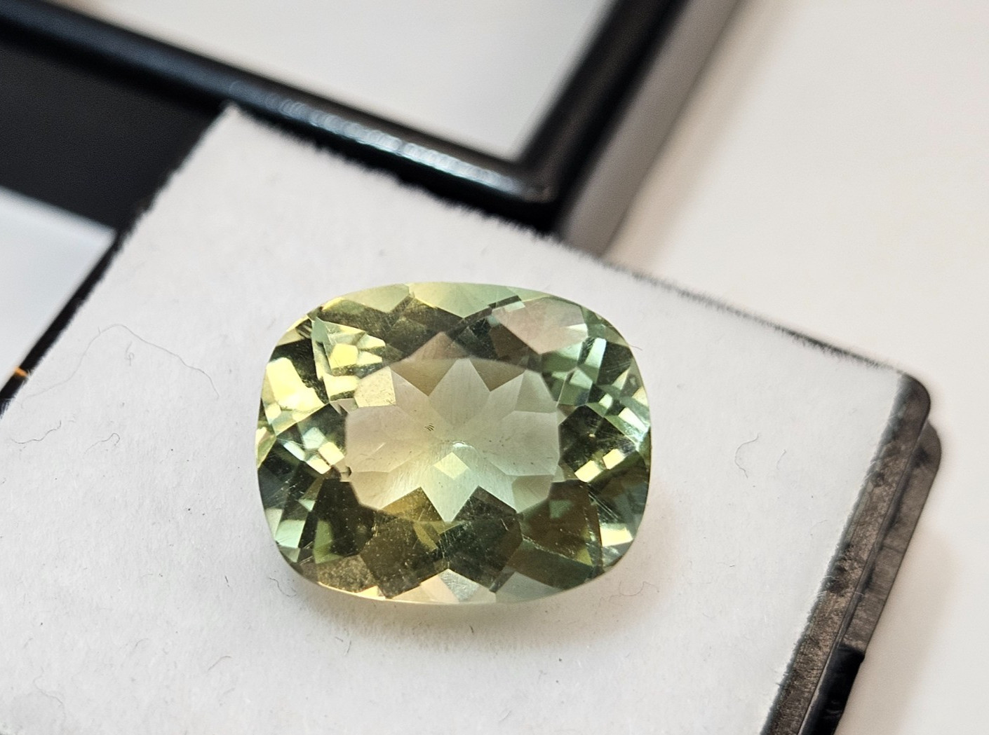 Tourmaline Cushion Cut Bi-Colour 6 Ct Natural Loose Gemstone For Ring Making