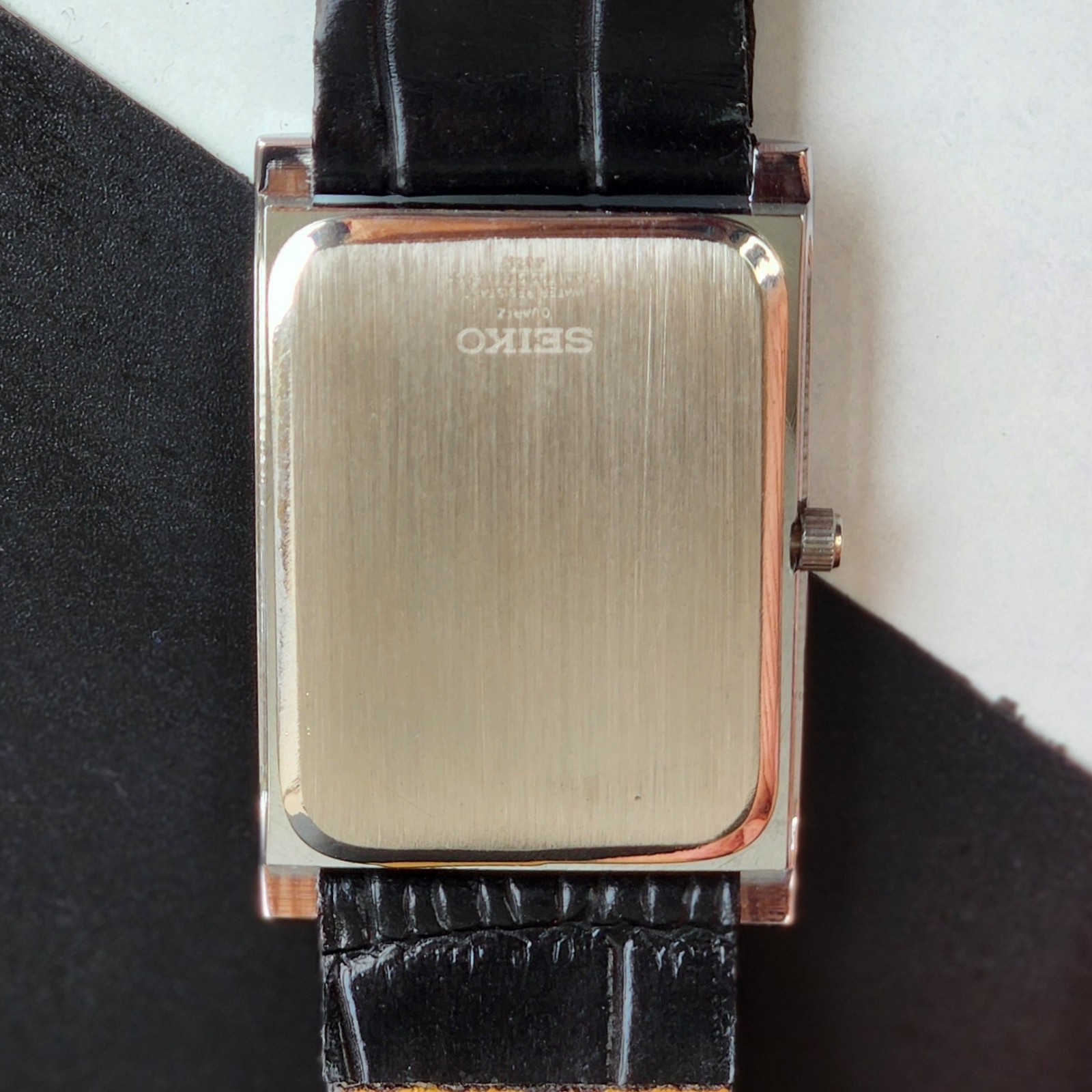 Vintage Seiko Slim Tank Quartz Men White Dial Dress Watch-Free Shipping