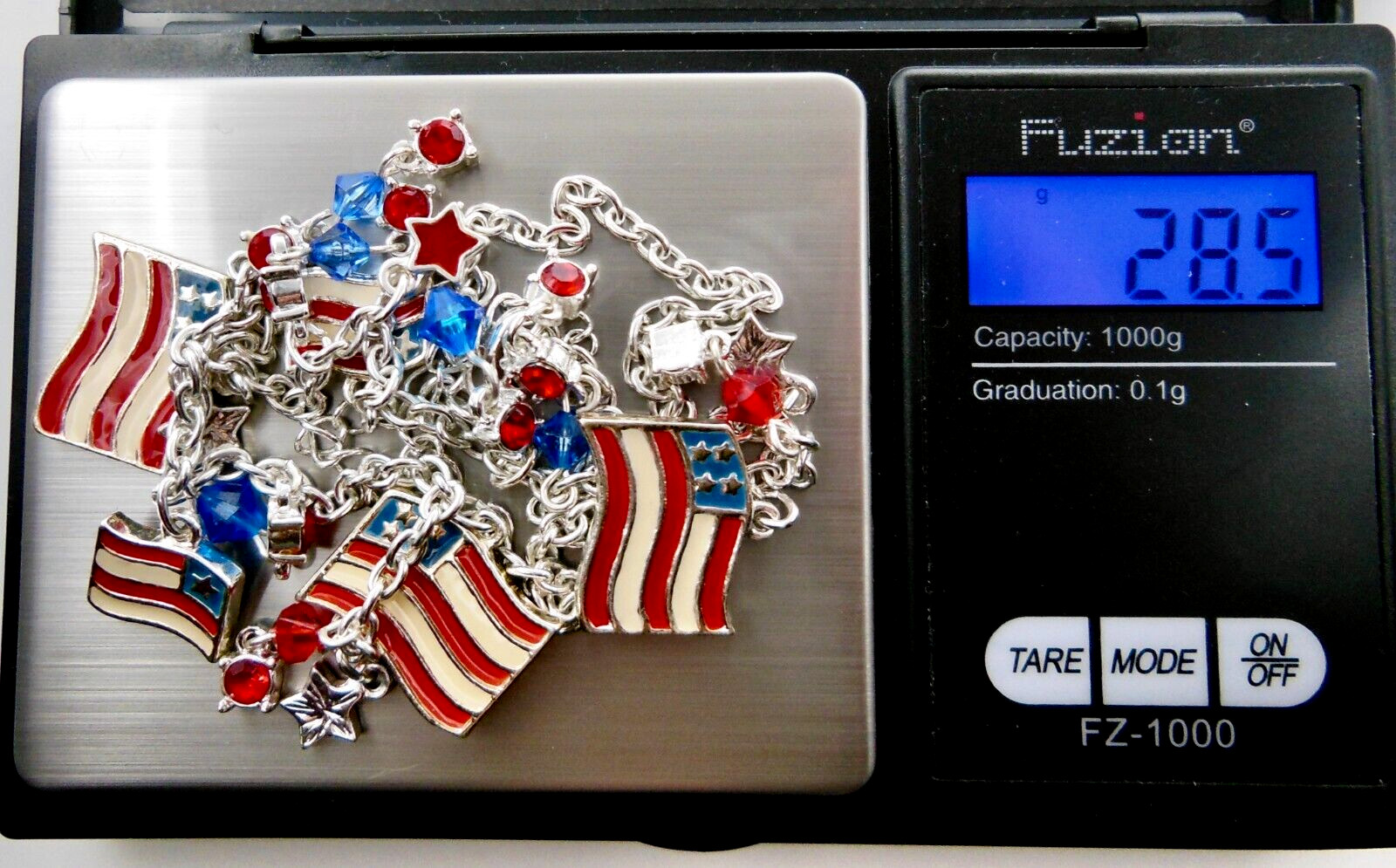 Vintage-Now Rhinestone Jewelry Lot Pins USA Flag Patriotic Star 78g Wear Scrap
