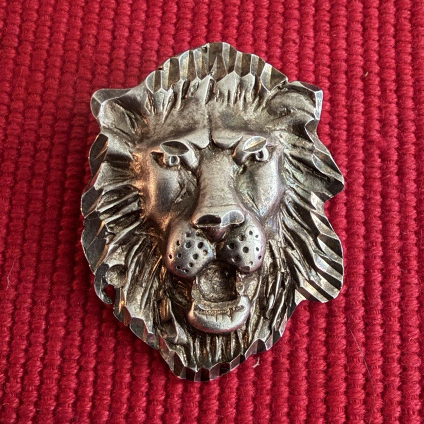 Lion Head Silver Pin Brooch – Animals & Insects Theme, Unisex Adults, No Stone