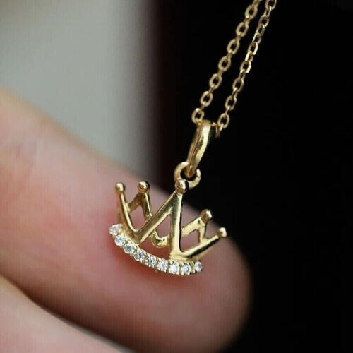 Women’s Crown Pendant In 14K Yellow Gold Plated 1Ct Round Cut Simulated Diamond