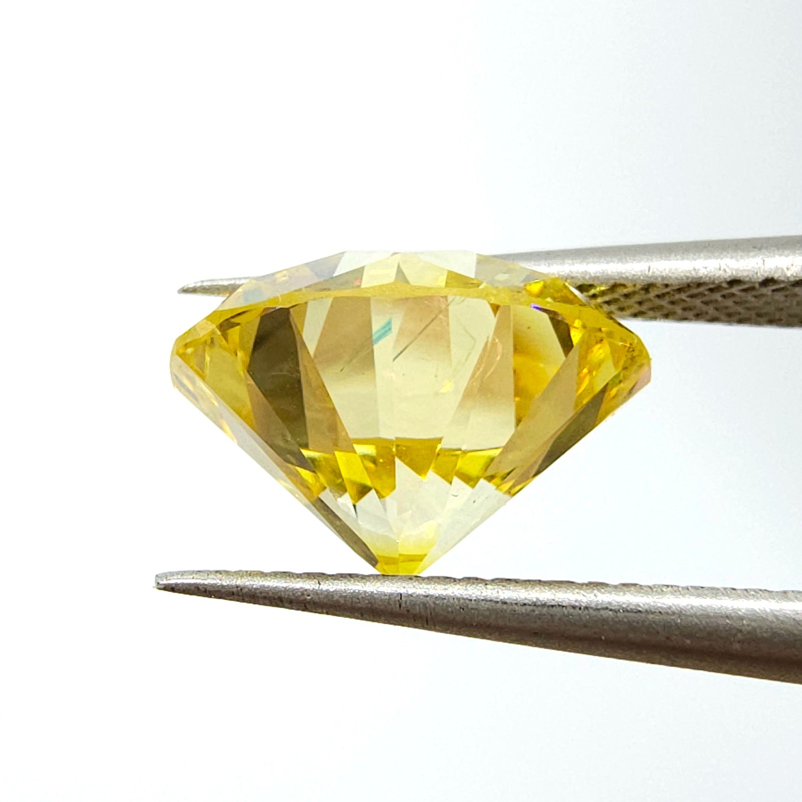 4.31 ct Fancy Vivid Yellow VS1 Round SGL Cert Treated Color & Clarity Enhanced