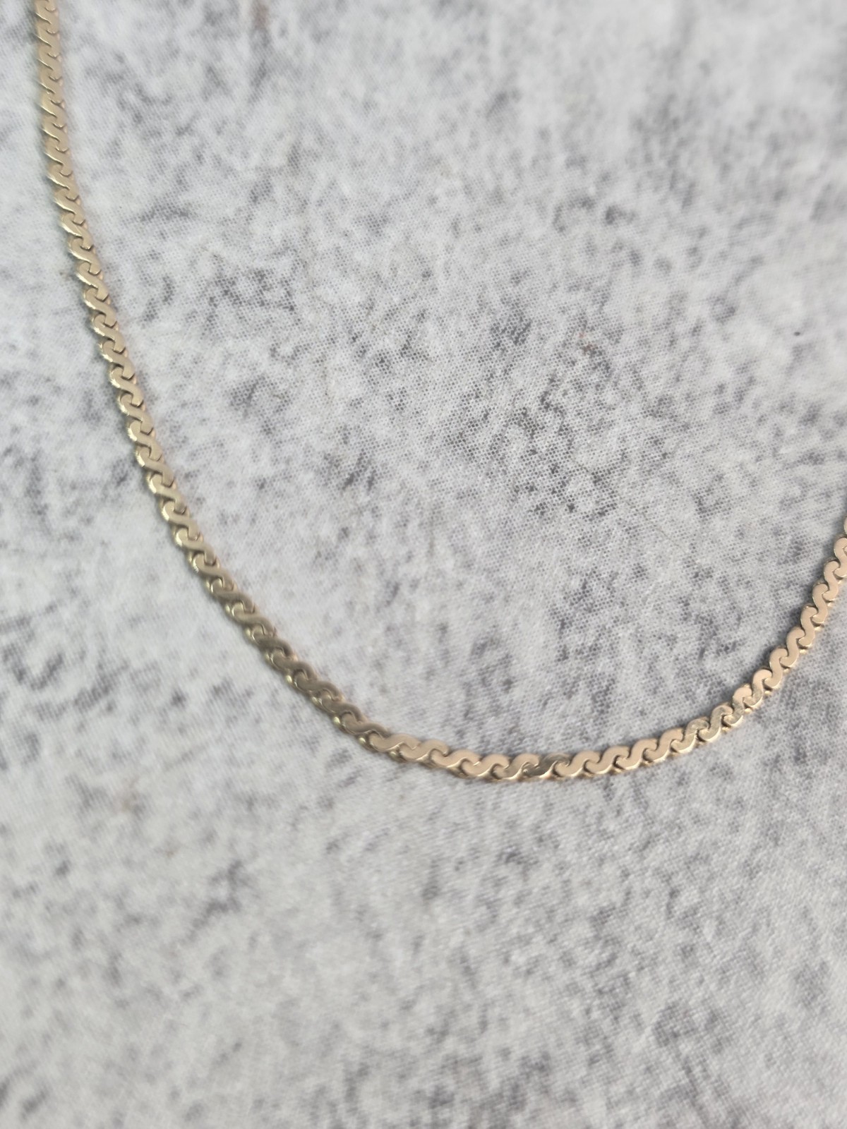 14K Gold 1.2g Ankle Bracelet 9″ Vintage Italian Serpentine Weave Thin Danty