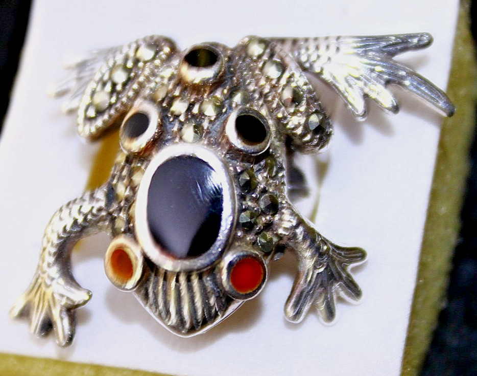 RARE HANDTOOLED STERLING SILVER MARCASITE ONYX, CARNELIAN EYES RING Sz8.75 10.5g