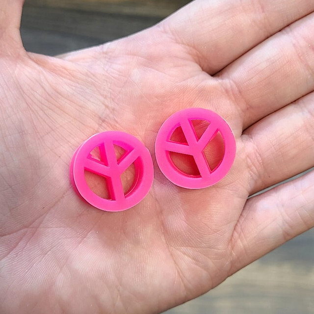 Pair of UV Glow Silicone Peace Sign Ear Plugs Tunnels 3 Colors 7 Sizes Available