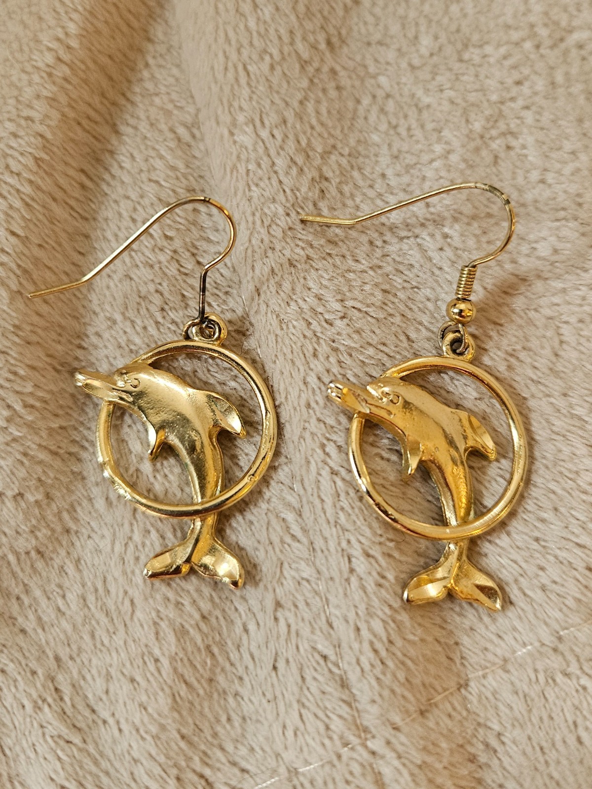 Vintage 70s Gold Tone Dolphin Dangle Earrings Coastal 1 inch