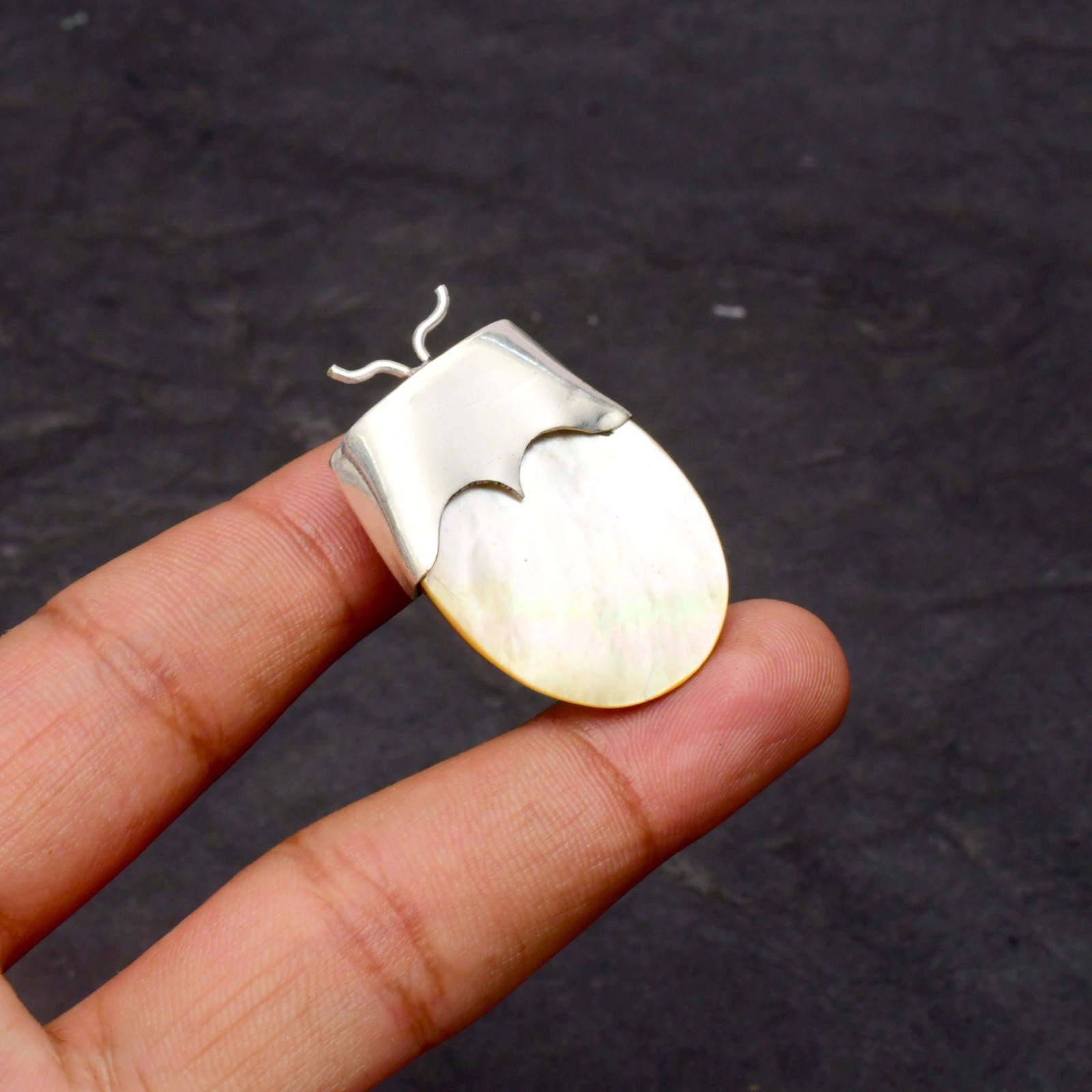Mother of Pearl Gemstone 925 Sterling Silver Jewelry Pendant 1-2″