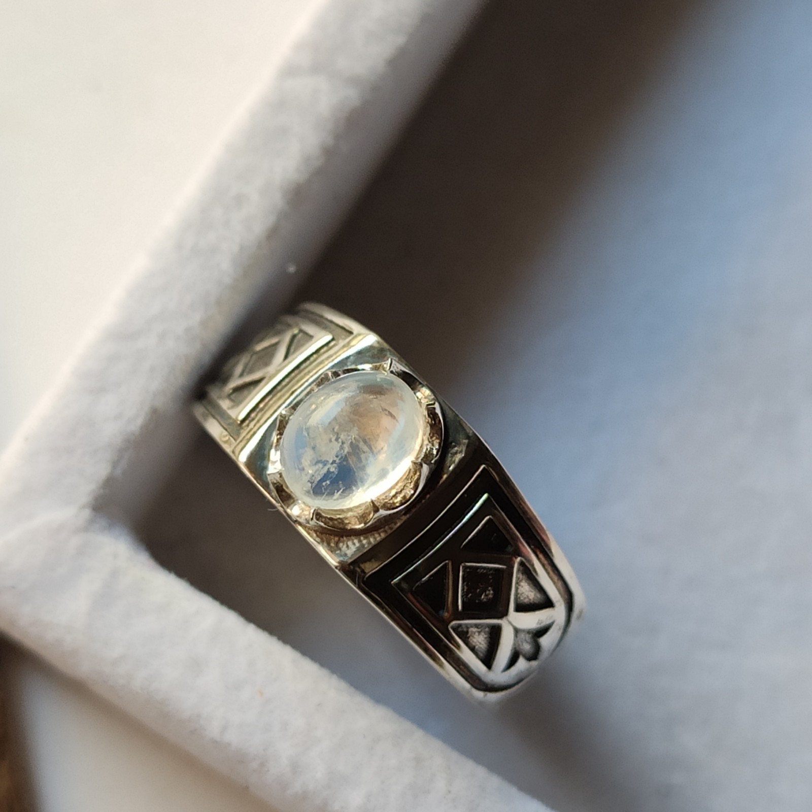 Blue Fire Rainbow 925 Sterling Silver Men’s Ring Natural Gemstone Band
