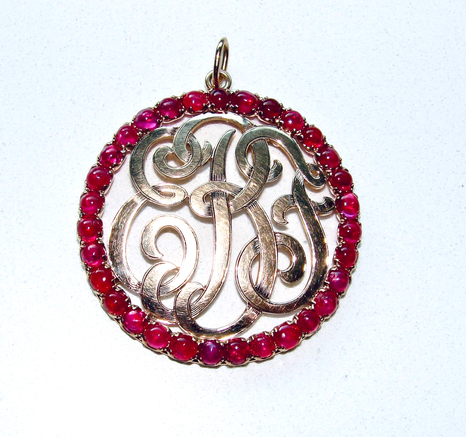 VINTAGE 10K YELLOW GOLD 7.68 CTTW NATURAL RUBY INITIAL ROUND PENDANT CABOCHONS