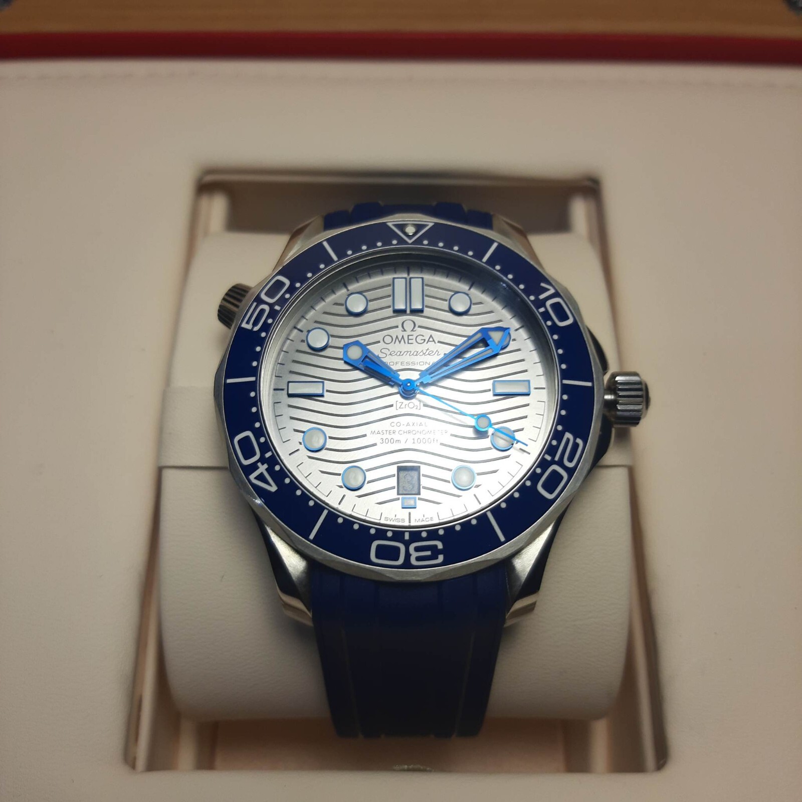 OMEGA SEAMASTER DIVER 300M CO-AXIAL CHRONOMETER GRAY 42MM