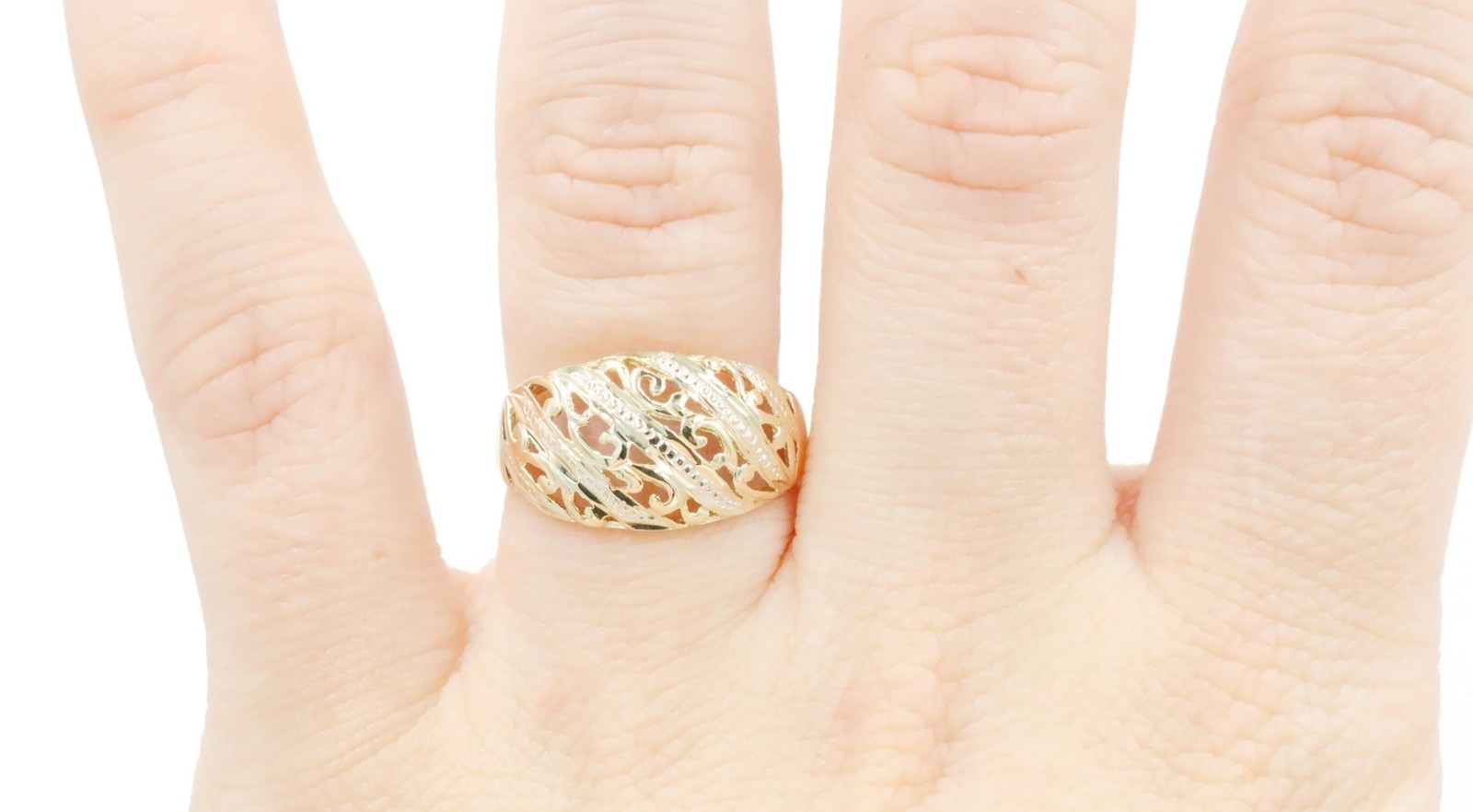 Women’s Estate 10KT Yellow Gold Filigree Cut Out 10.8mm Wide Dome Ring 2.30g