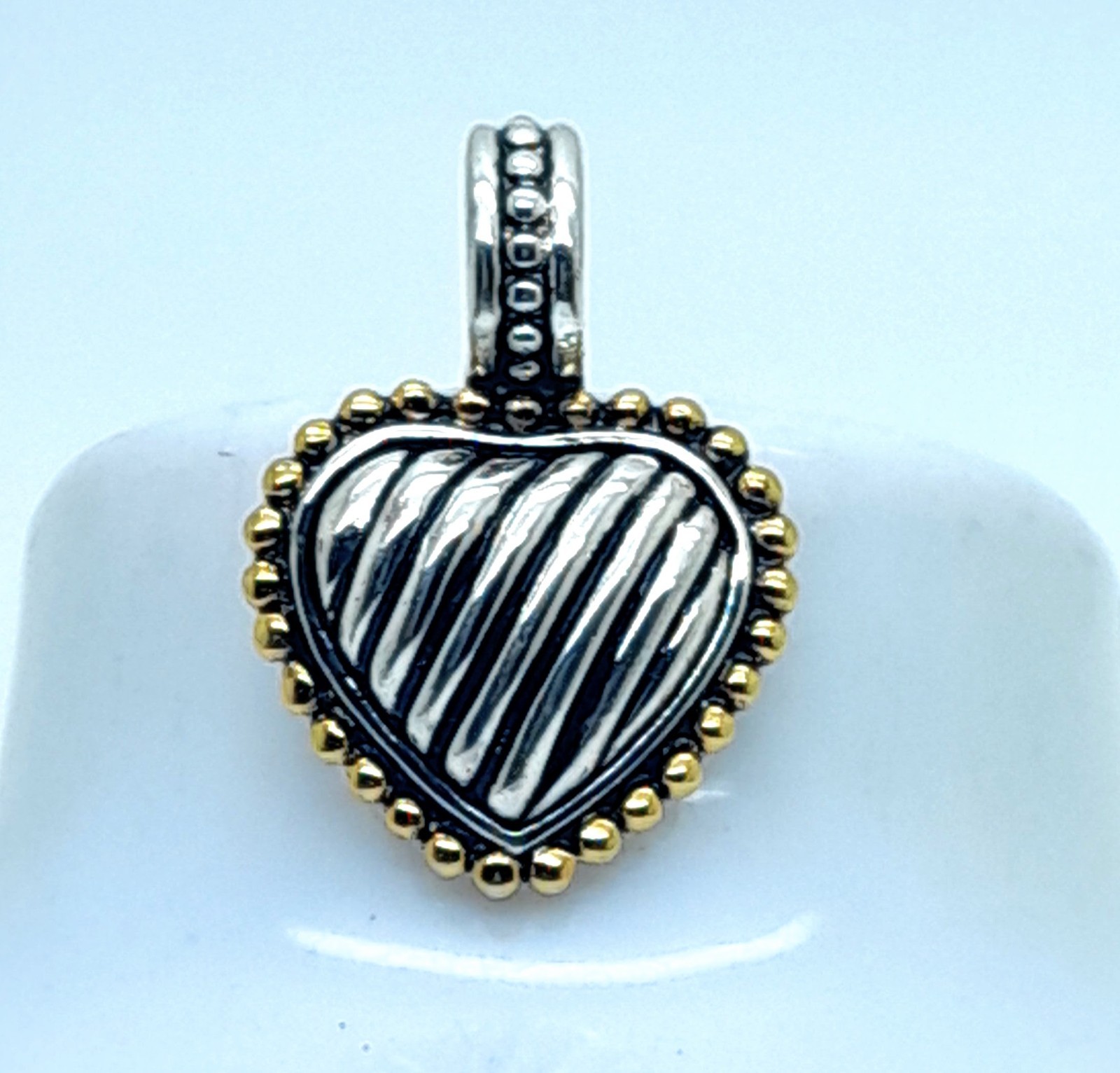 Vintage 3d heart shape black & Silver & gold Dot Texture fashion jewelry Pendant
