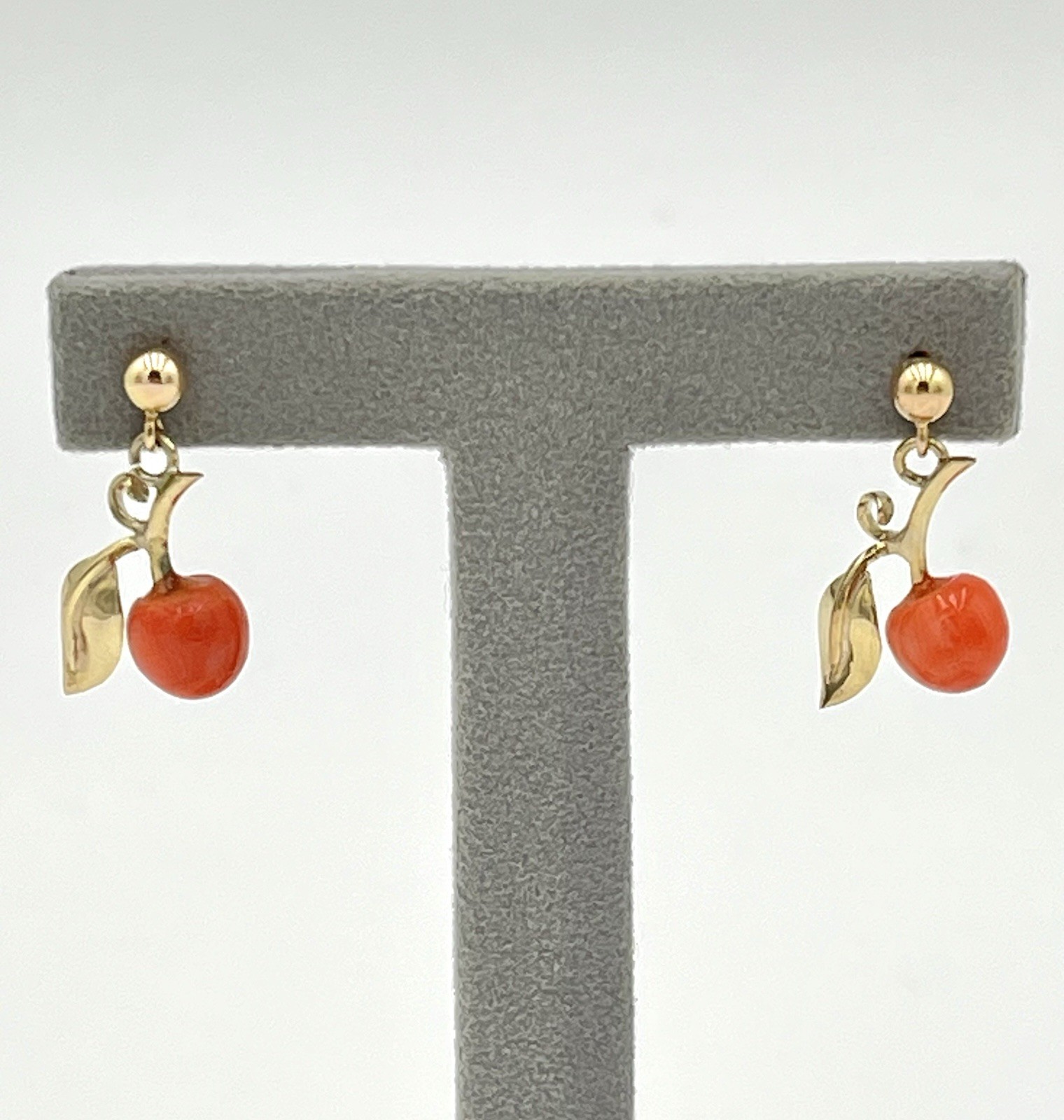 14kt Gold Red Coral Mediterranean Apples 8mm Torre del Greco Earrings