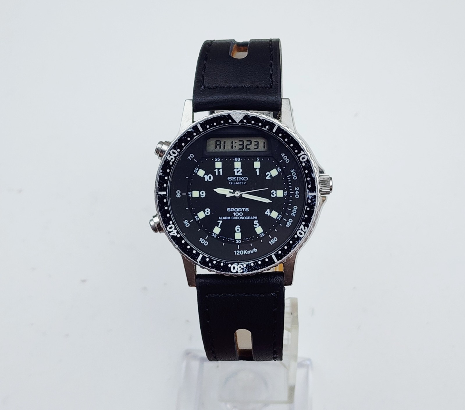 Men Vintage 1983 ANALOG-DIGITAL Watch SEIKO “Baby Arnie” H556-5029. Alarm. Chron