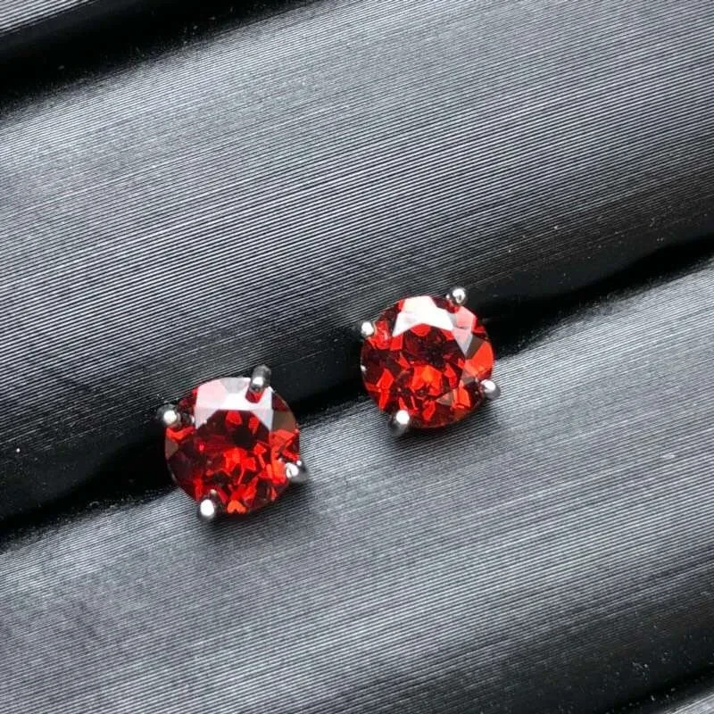 Round Garnet Stud Earrings 6mm 925 Sterling Silver with Platinum Plating