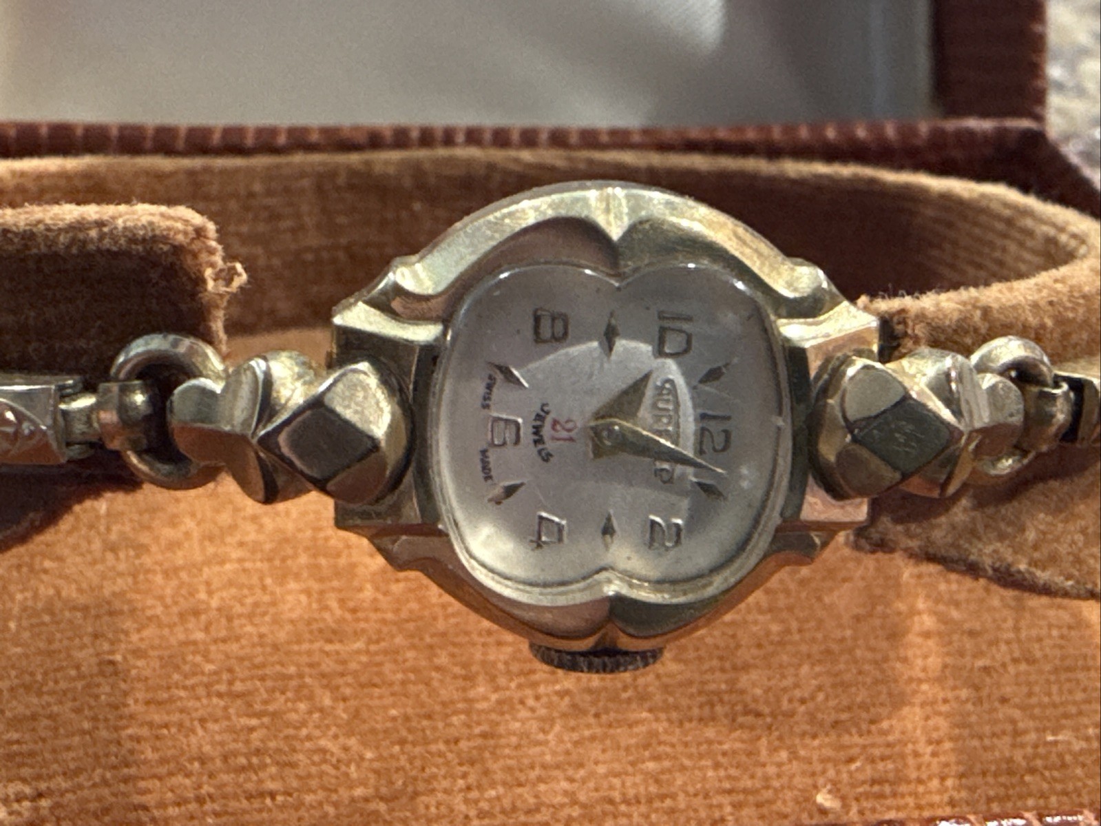 Aureole Women’s Swiss Watch 21 Jewels Vintage With Box. Free Shipping!