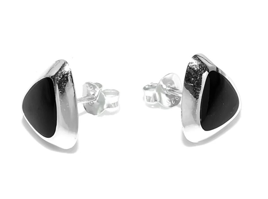 925 GENUINE SILVER *** Imitation Onyx (Black Resin) Stud Earrings Triangle 12mm