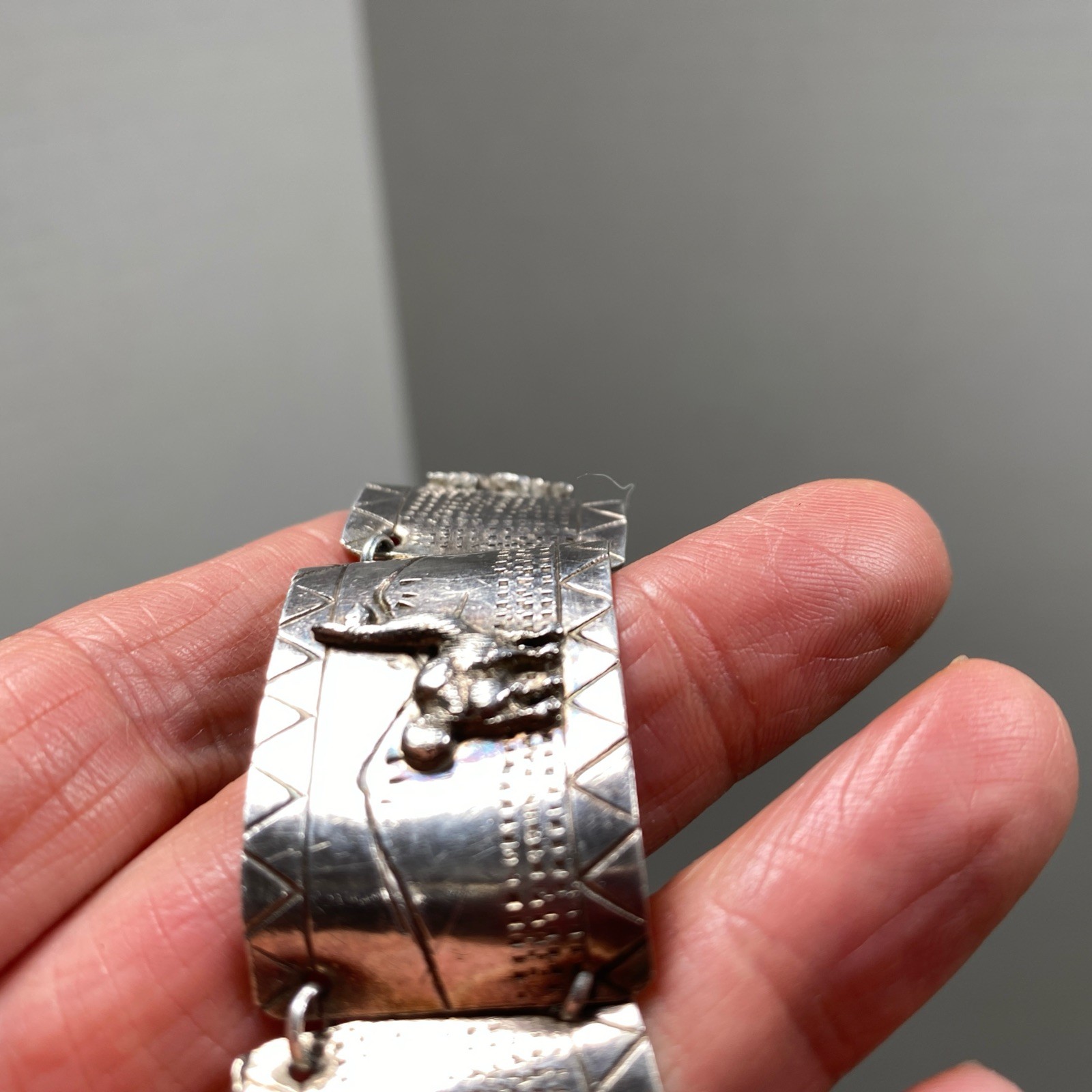 Peruvian Industries 900 Silver Vntg Linked Mayan & Alpaca Story Teller Bracelet